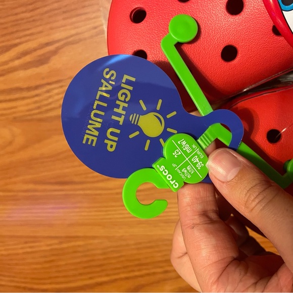 Crocs - Lightning McQueen/Adult - NWT! - Picture 3 of 6